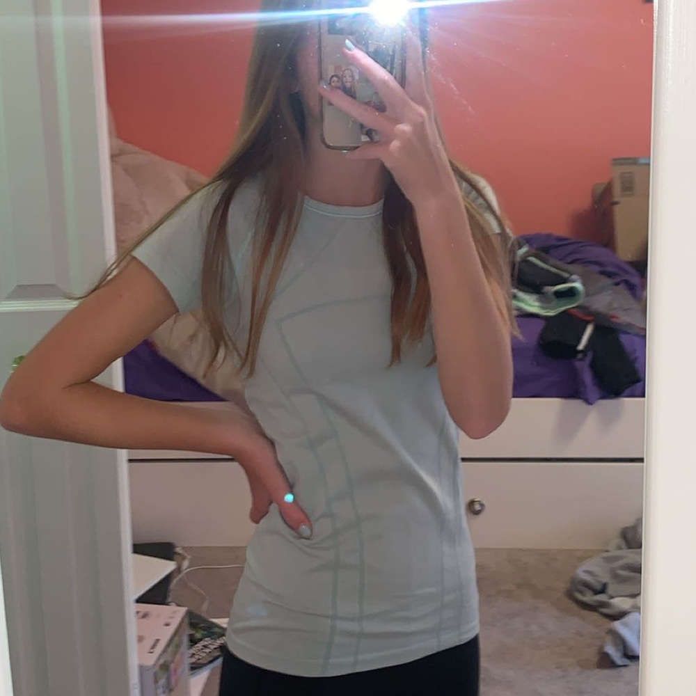Lululemon Athletica/Ivviva blue athletic shirt